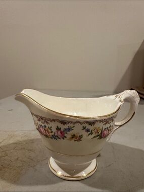 Cream Porcelain Gravy Boat with Floral Band and Gold Trim